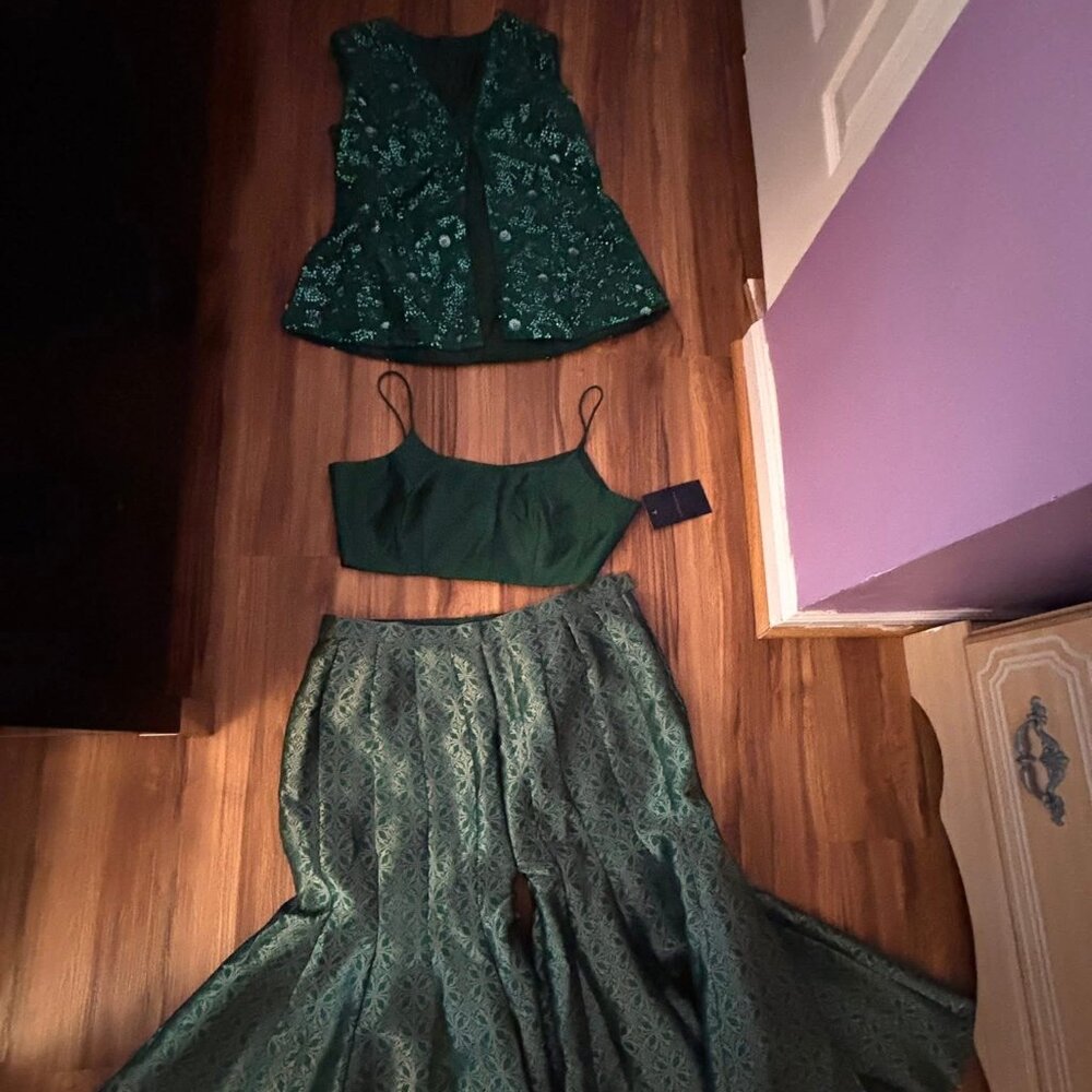 Lashkaraa Teal Embroidered Pant Set with Vest